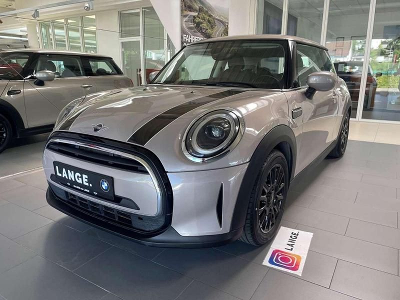 Rooftop grey metallic Gebraucht 2022 Mini Cooper Classic Kleinwagen | 24.990 € (Etwas zu teuer) - Bild 1/4
