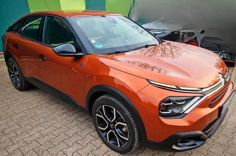 Gebraucht Citroën e-C4 Feel 100 kW (136 PS) 2021 Orange Limousine