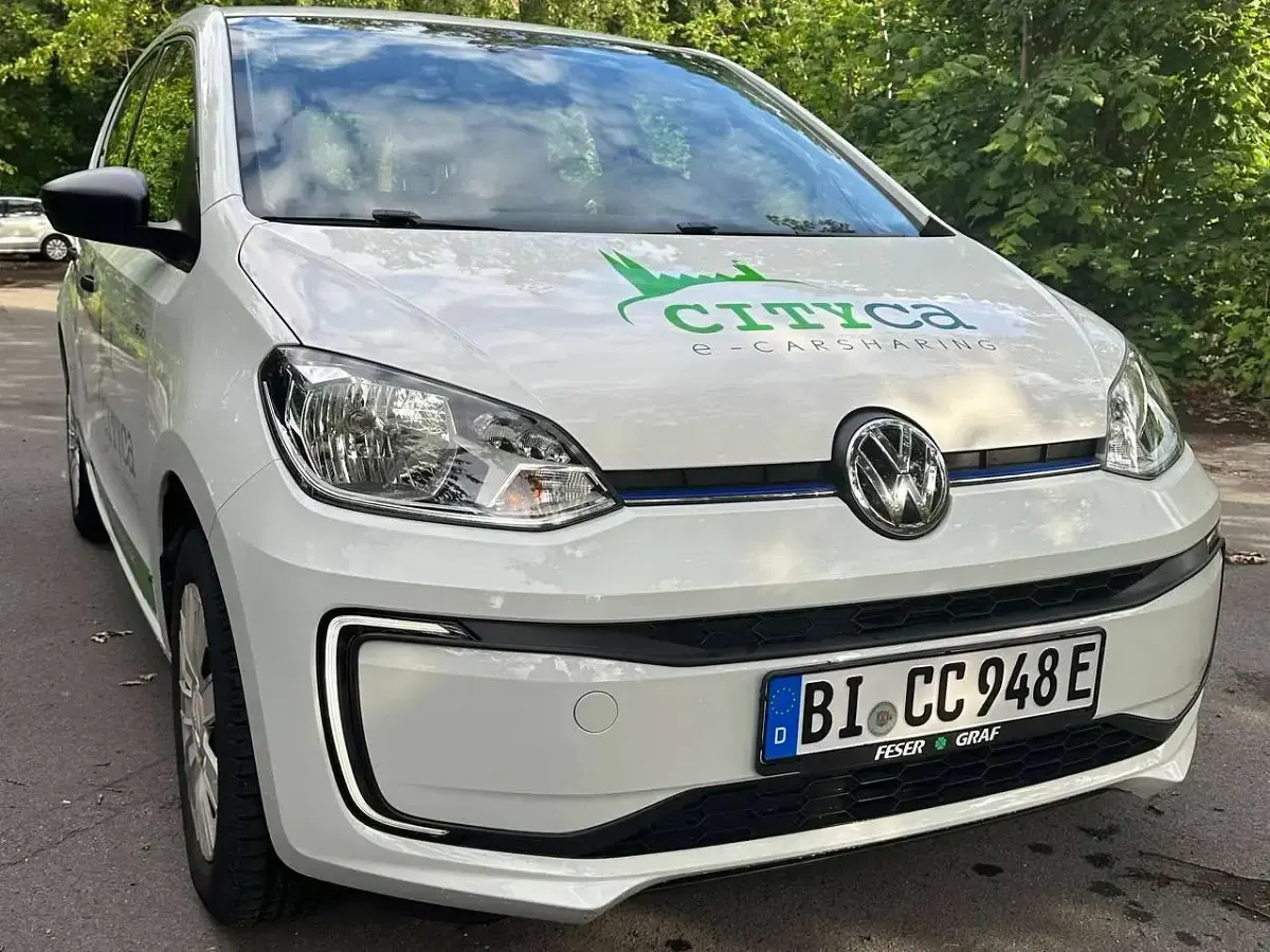Gebraucht VW e-up! 60 kW (82 PS) 2019 Weiß Kleinwagen