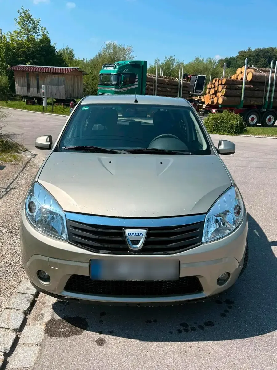 Gebraucht Dacia Sandero 75 PS (55 kW) 2011 Kleinwagen