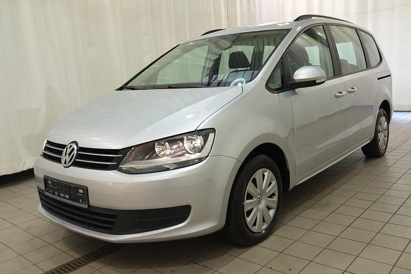 Gebraucht VW Sharan Trendline 140 PS (102 kW) 2011 Silber Van / Kleinbus
