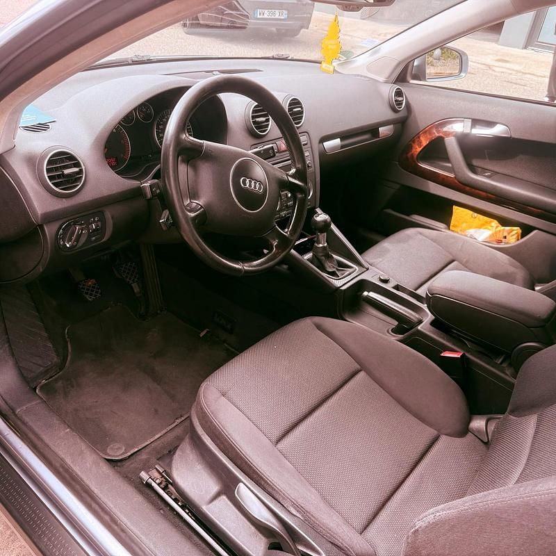 Grün Gebraucht 2004 Audi A3 Limousine | 1.300 € (Guter Preis) - Bild 1/4