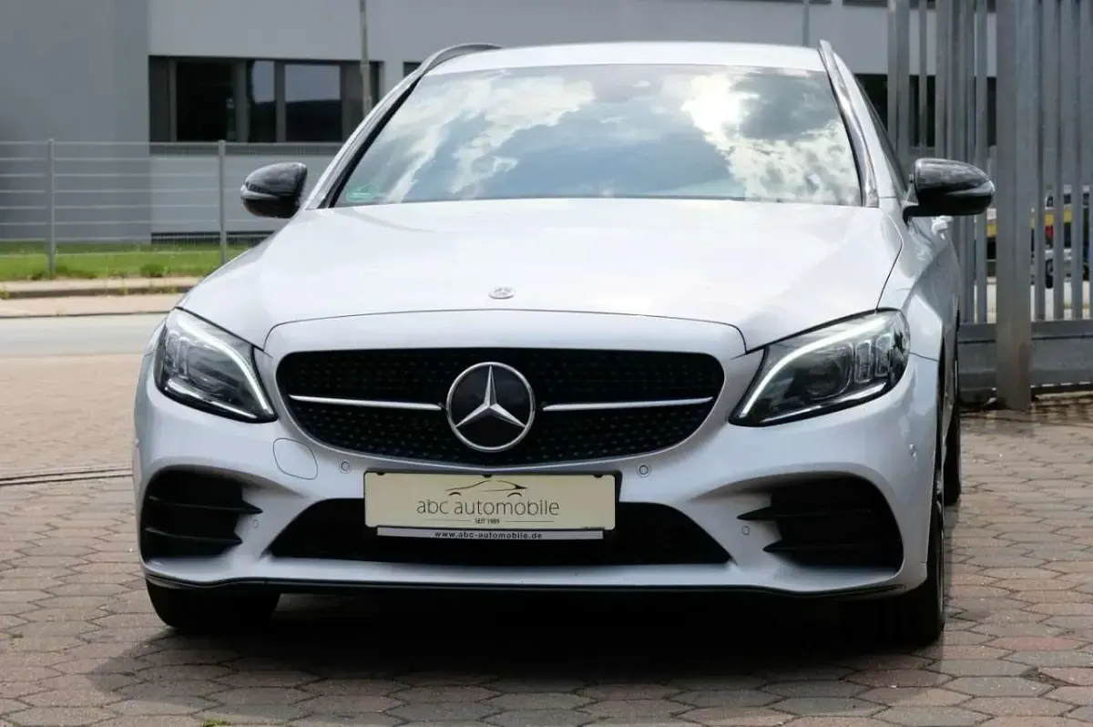 Gebraucht Mercedes E300 Edition 320 PS (235 kW) 2021 Iridiumsilber Kombi