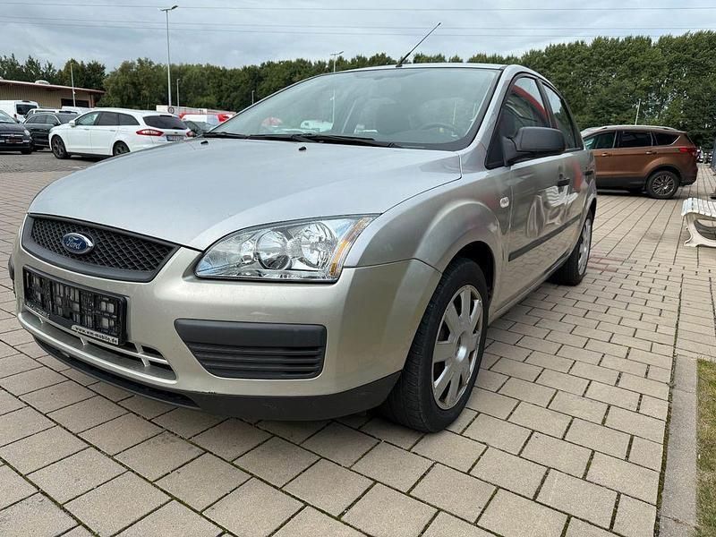 Second-hand Ford Focus Fun X 145 CP (106 kW) 2006 Argintiu Berlinǎ