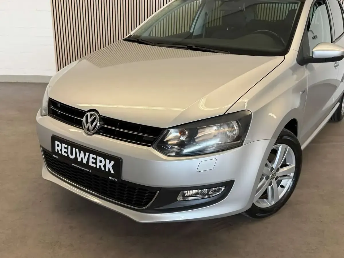 Gebraucht VW Polo Life 60 PS (44 kW) 2014 Reflexsilber metallic Kleinwagen