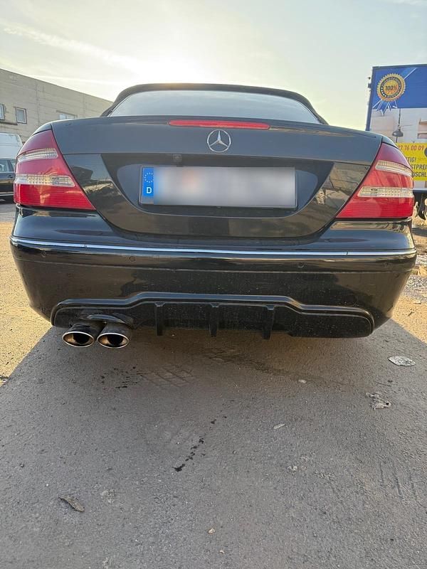 Gebraucht Mercedes CLK240 170 PS (125 kW) 2003 Schwarz Cabrio
