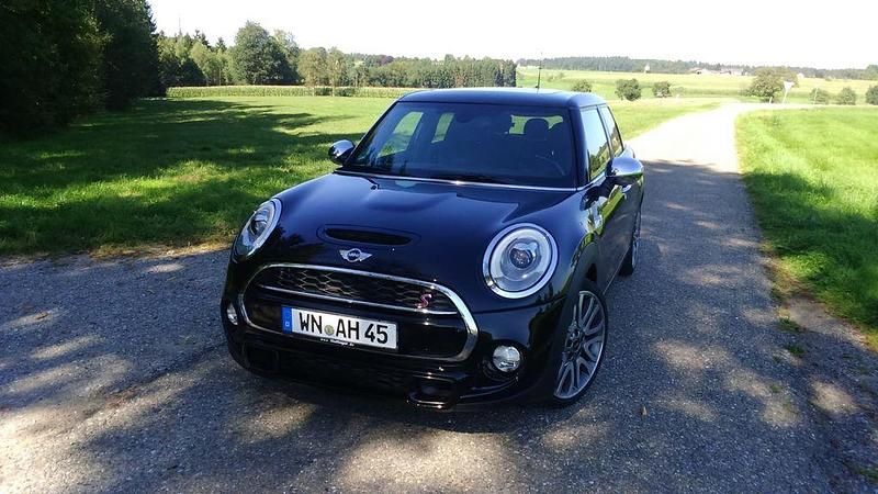 Schwarz Gebraucht 2015 Mini Cooper SD Sport Kleinwagen | 10.700 € (Guter Preis) - Bild 1/4