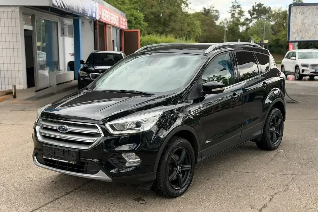 Gebraucht Ford Kuga Cool & Connect 150 PS (110 kW) 2018 Schwarz SUV