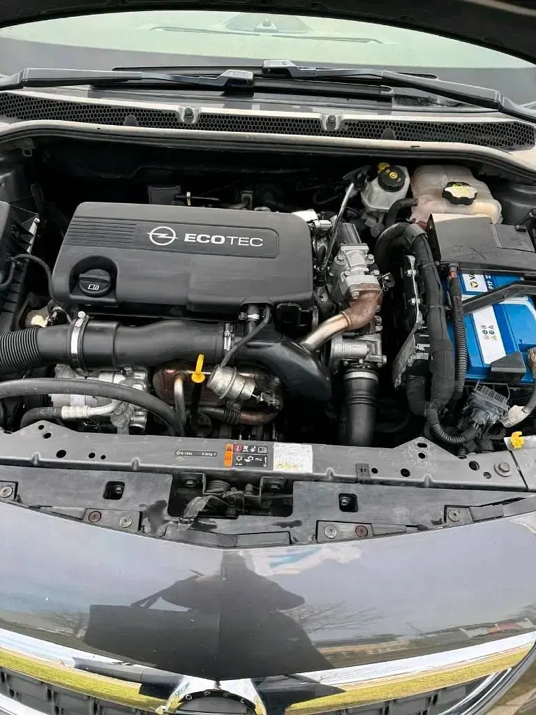 Gebraucht Opel Astra Sport 125 PS (91 kW) 2011 Grau Kombi