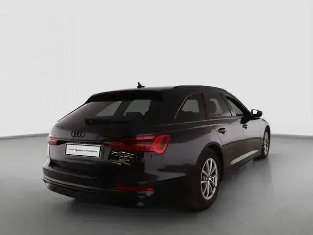 Gebraucht Audi A6 S-Line 245 PS (180 kW) 2025 Schwarz Kombi