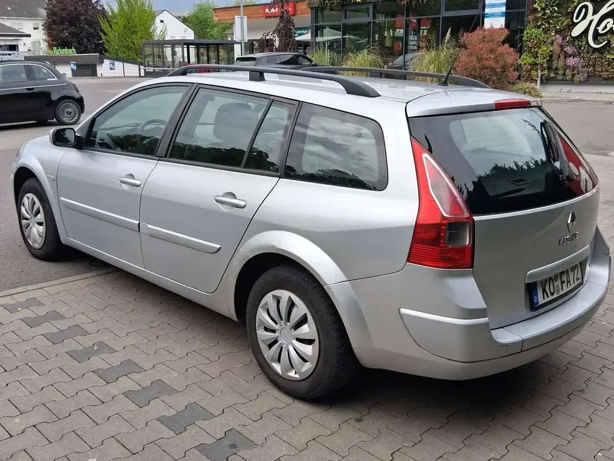 Gebraucht Renault Mégane GrandTour Avantage 131 PS (96 kW) 2007 Grau Kombi