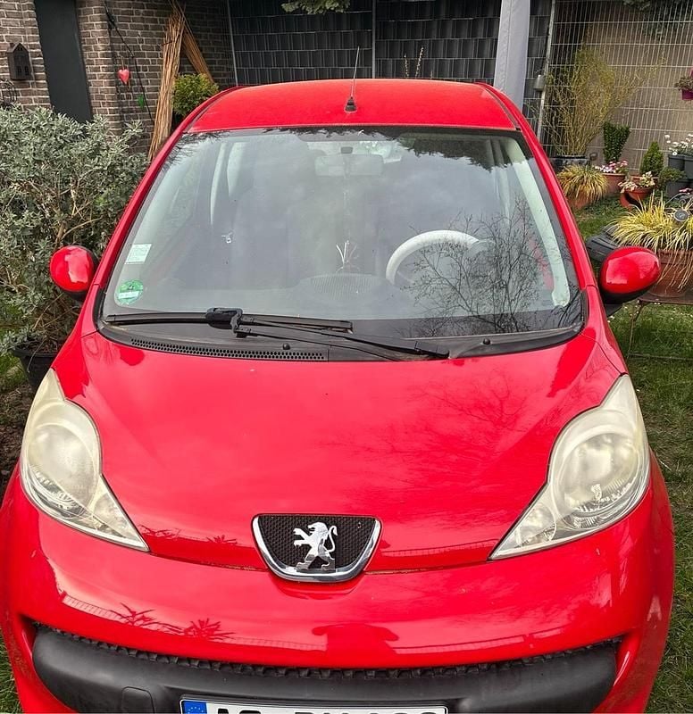 Gebraucht Peugeot 107 68 PS (50 kW) 2008 Rot Kleinwagen