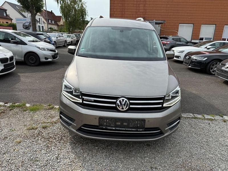 Beige Gebraucht 2017 VW Caddy Maxi Highline Van / Kleinbus | 16.900 € (Fairer Preis) - Bild 1/4