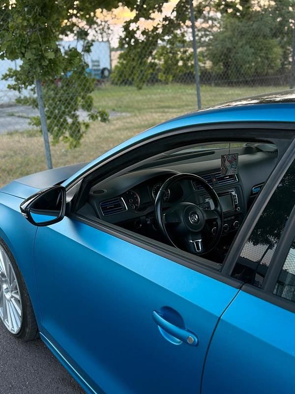 Gebraucht VW Jetta 122 PS (89 kW) 2014 Silber Limousine