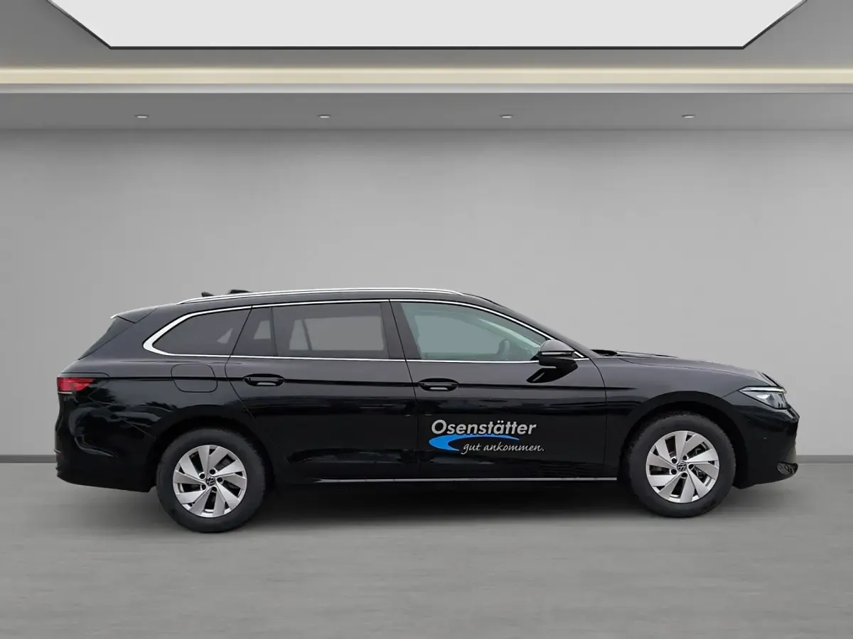 Gebraucht VW Passat Business 150 PS (110 kW) 2024 Schwarz Kombi