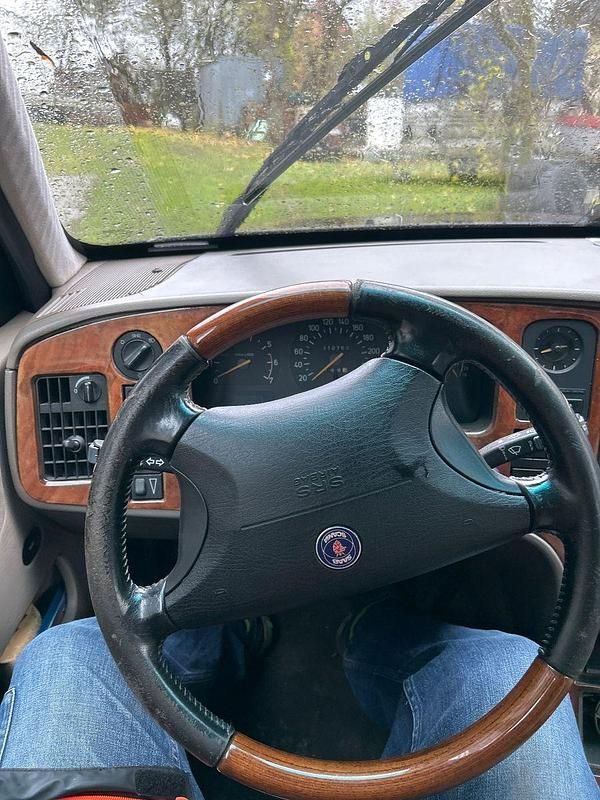 Blau Gebraucht 1997 Saab 9000 Anniversary Limousine | 4.000 € - Bild 1/4