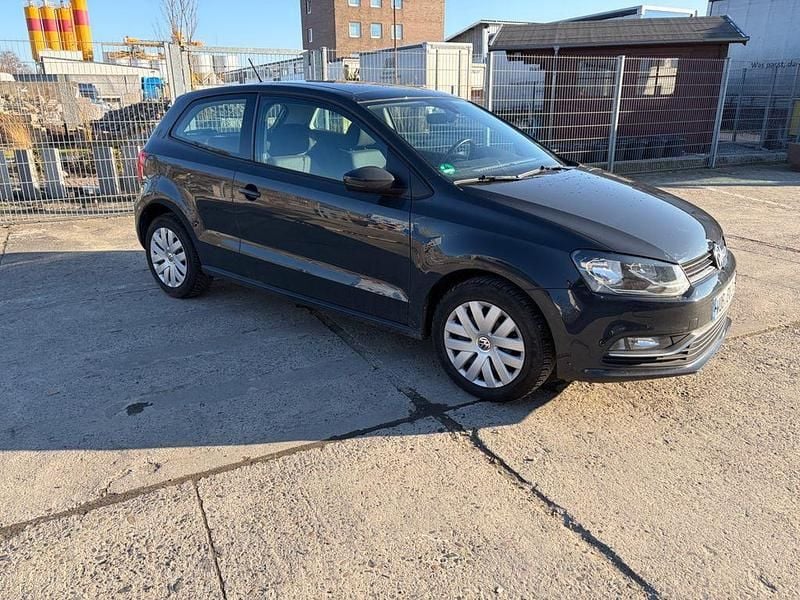 Gebraucht VW Polo Comfortline 75 PS (55 kW) 2014 Grau Kleinwagen