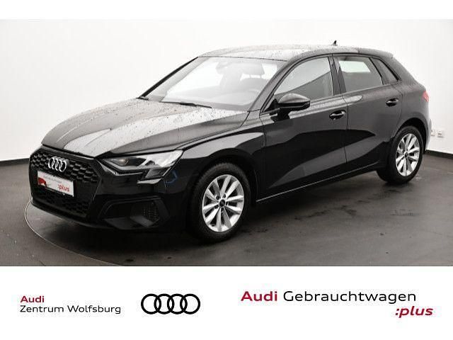 Mythosschwarz metallic (metallic) Gebraucht 2023 Audi A3 Sportback Comfort Kleinwagen | 23.690 € (Superpreis) - Bild 1/4