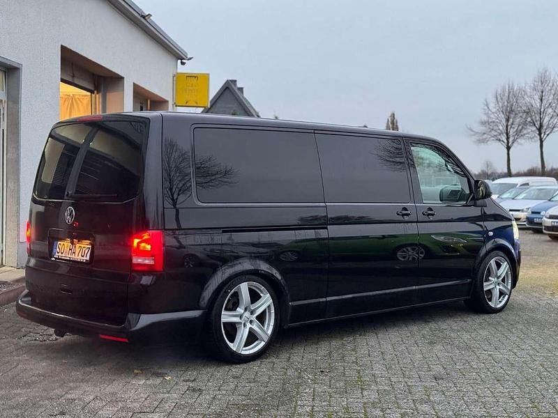 Gebraucht VW Transporter 179 PS (131 kW) 2015 Deep black perleffekt Van