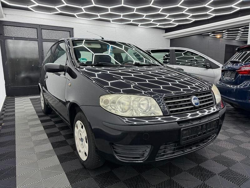 Schwarz Gebraucht 2004 Fiat Punto Kleinwagen | 2.890 € - Bild 1/4