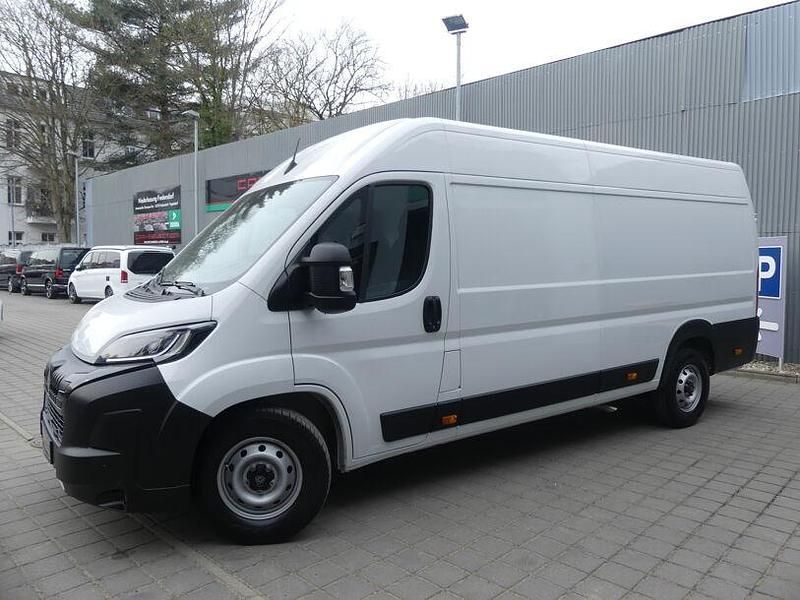 Gebraucht Peugeot Boxer 180 PS (132 kW) 2025 Lackierung weiss Van