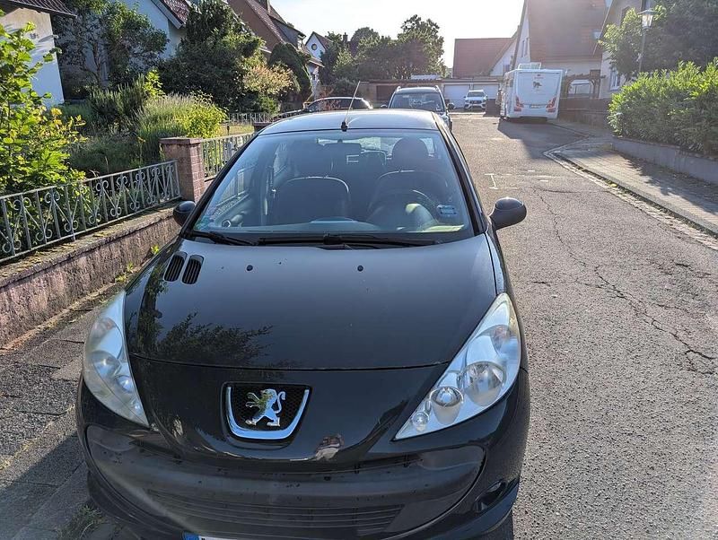 Blau Gebraucht 2011 Peugeot 206+ Kleinwagen | 3.000 € (Fairer Preis) - Bild 1/2