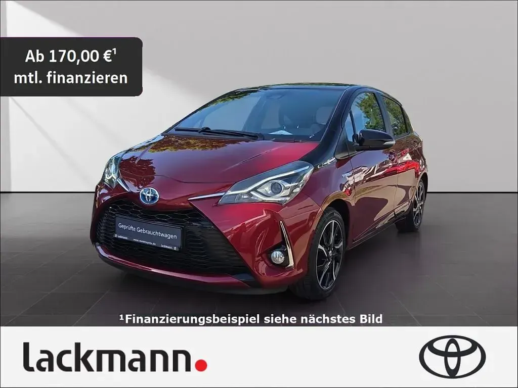 Second-hand Toyota Yaris Hybrid Style 101 CP (74 kW) 2017 Hatchback