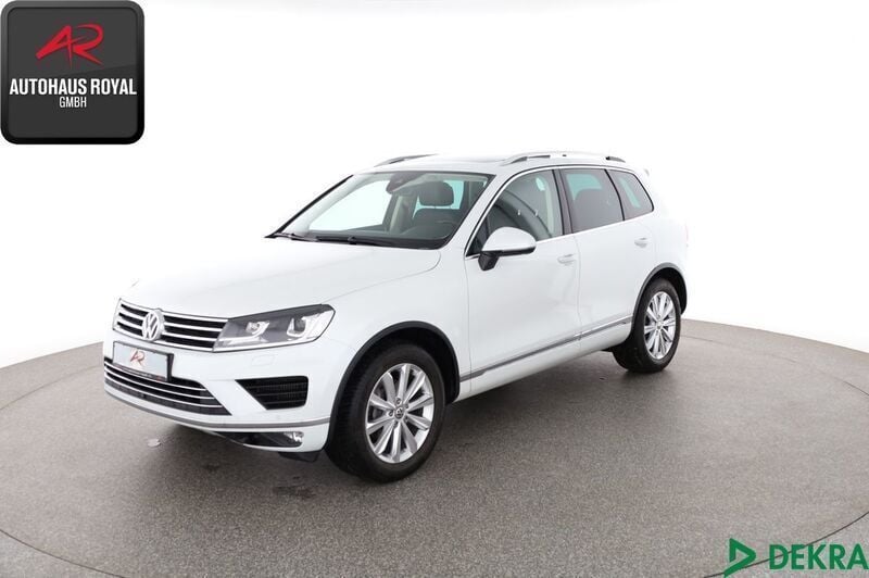 Weiss (metallic) Gebraucht 2016 VW Touareg R-line SUV | 31.880 € (Fairer Preis) - Bild 1/4
