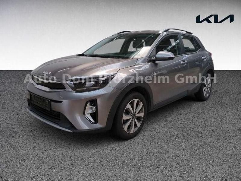 Astrograu met. (m7g) Gebraucht 2024 Kia Stonic Vision SUV | 20.490 € (Fairer Preis) - Bild 1/4