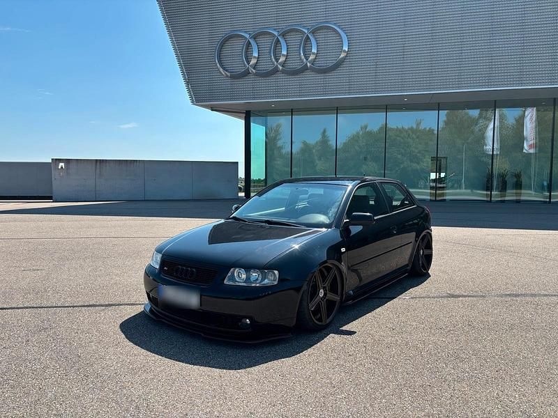 Gebraucht Audi S3 Design 209 PS (153 kW) 2001 Schwarz Kleinwagen