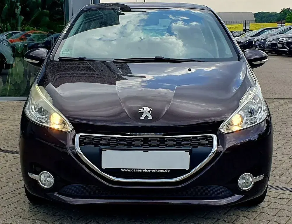 Gebraucht Peugeot 208 Active 82 PS (60 kW) 2013 Schwarz Kleinwagen
