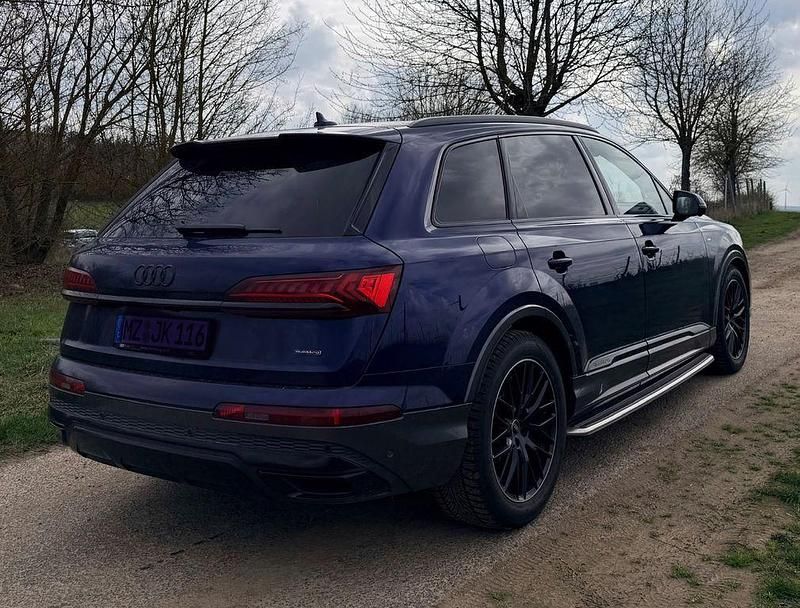 Gebraucht Audi Q7 S-Line 286 PS (210 kW) 2024 Blau SUV