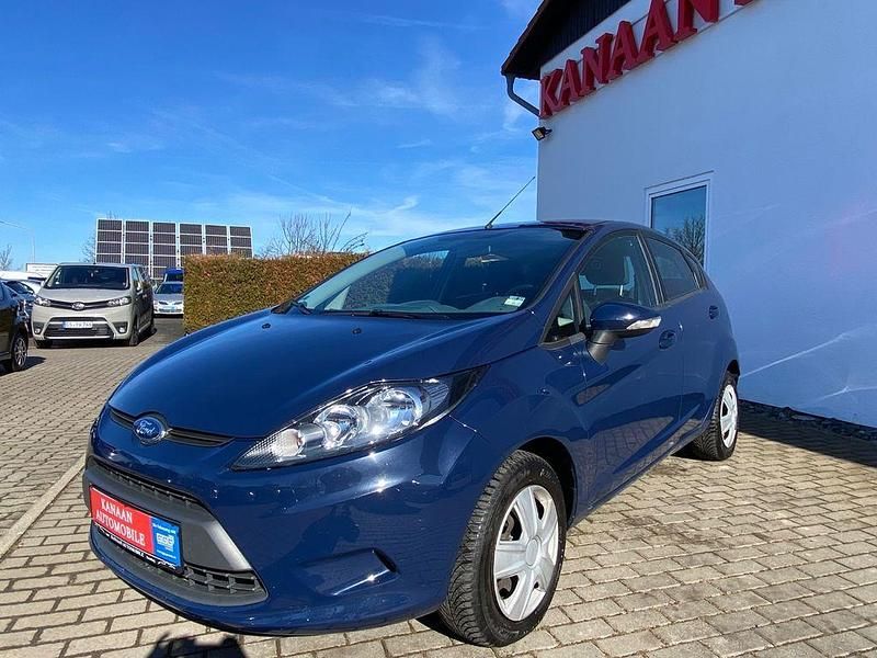 Gebraucht Ford Fiesta Trend 60 PS (44 kW) 2011 Blau Kleinwagen