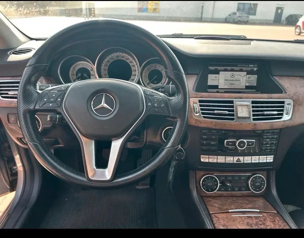 Używany Mercedes CLS350 265 KM (194 kW) 2013 Srebrny Kombi