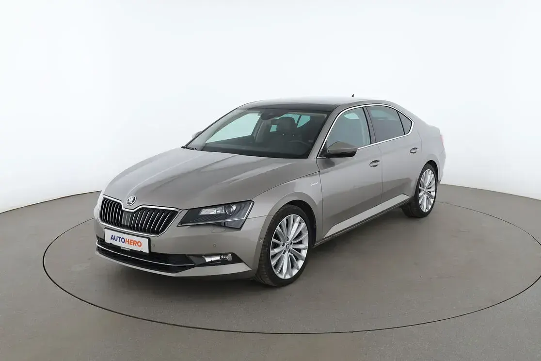 Gebraucht Skoda Superb LAURIN & KLEMENT 180 PS (132 kW) 2018 Limousine