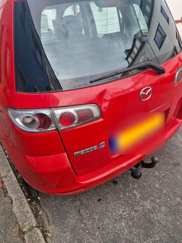 Second-hand Mazda 2 57 CP (41 kW) 2007 Roșu Hatchback