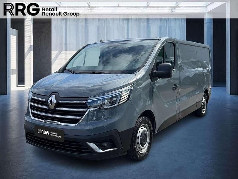 Grau Gebraucht 2022 Renault Trafic Van | 18.990 € (Guter Preis) - Bild 1/3