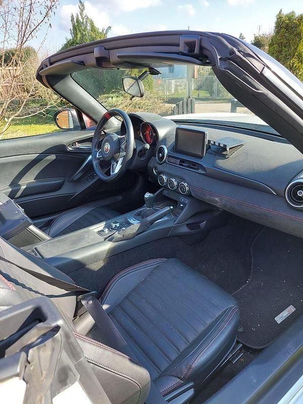 Gebraucht Abarth 124 Spider 170 PS (125 kW) 2017 Weiß Cabrio