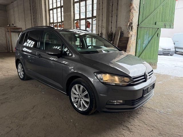 Gebraucht VW Touran Comfortline 110 PS (80 kW) 2016 Grau Van / Kleinbus