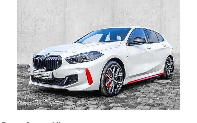 Weiß Gebraucht 2024 BMW 128 Shadowline Limousine | 35.495 € (Fairer Preis) - Bild 1/4