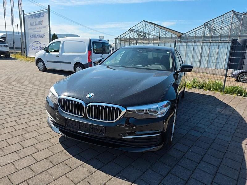 Gebraucht BMW 520 Sport Line 184 PS (135 kW) 2017 Schwarz Limousine
