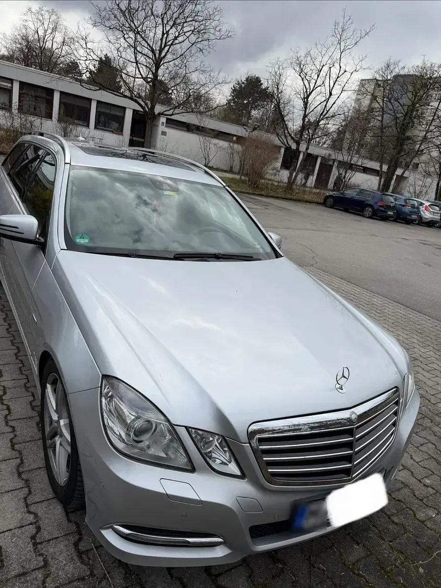 Gebraucht Mercedes E220 Avantgarde 170 PS (125 kW) 2011 Silber Kombi