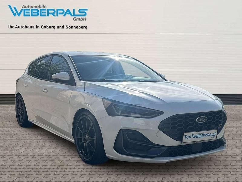 Second-hand Ford Focus ST 280 CP (205 kW) 2024 Alb Hatchback