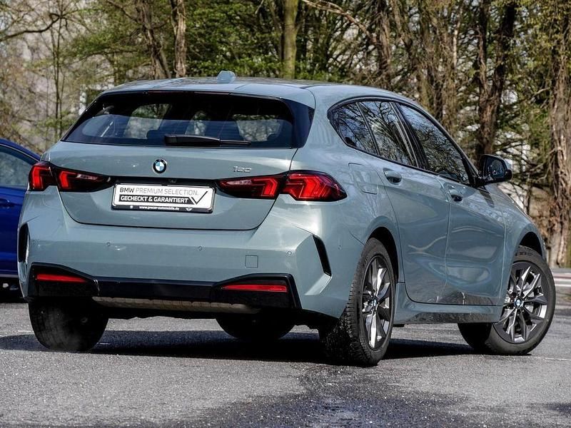 Gebraucht BMW 120 Shadowline 170 PS (125 kW) 2025 Grün Kleinwagen