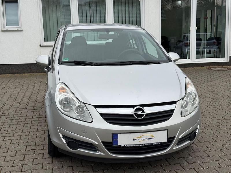 Gebraucht Opel Corsa Edition 80 PS (58 kW) 2010 Silber Kleinwagen
