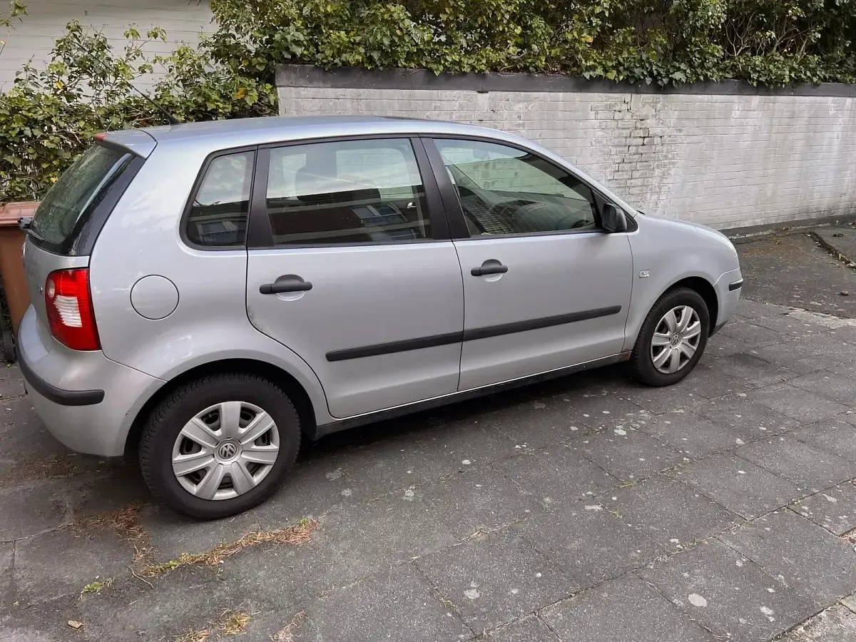 Brugt VW Polo 60 HK (44 kW) 2002 Grå Hatchback