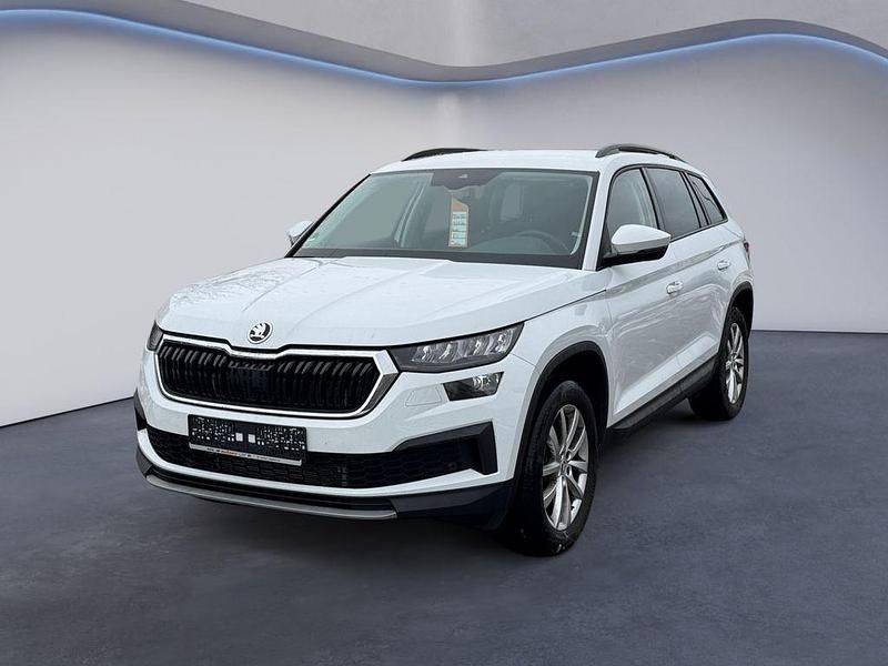Weiß Gebraucht 2022 Skoda Kodiaq Ambition SUV | 35.390 € (Fairer Preis) - Bild 1/3