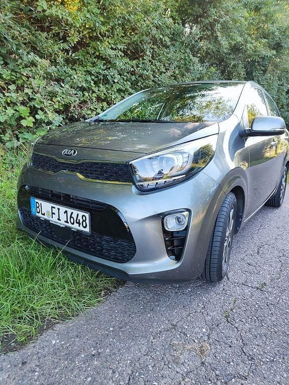 Grau Gebraucht 2021 Kia Picanto GT-Line Kleinwagen | 14.300 € (Fairer Preis) - Bild 1/4