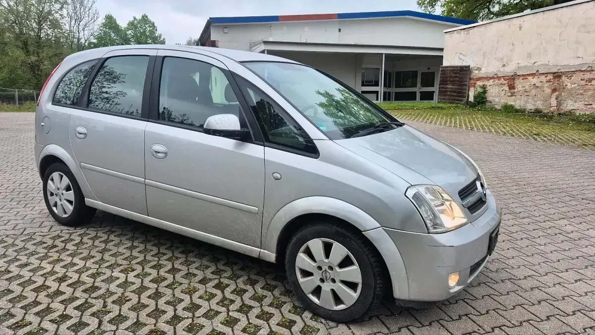 Gebraucht Opel Meriva 125 PS (91 kW) 2005 Silber Van / Kleinbus