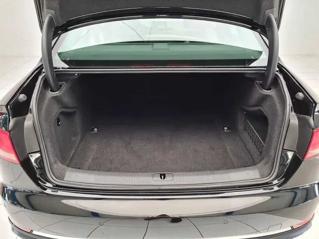 Gebraucht Audi A4 Sport 286 PS (210 kW) 2019 Schwarz Limousine